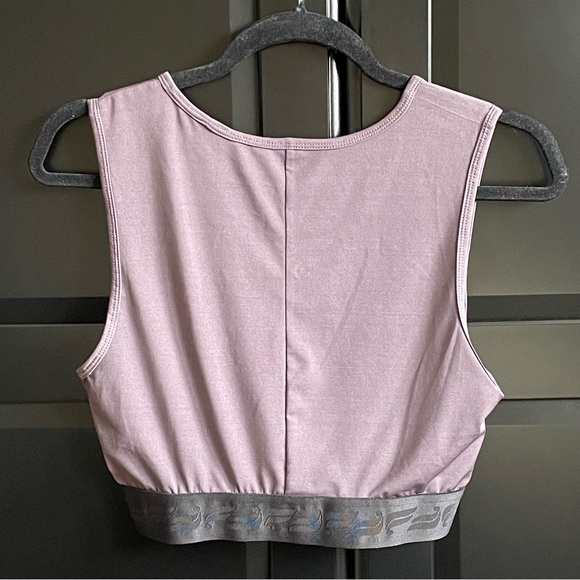 NWOT Fabletics Crop Top Workout Tank - Picture 3 of 3